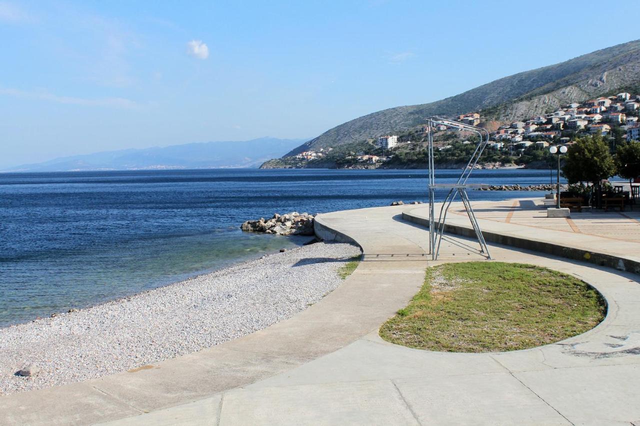 Apartments With A Parking Space Senj - 5572 Exterior foto