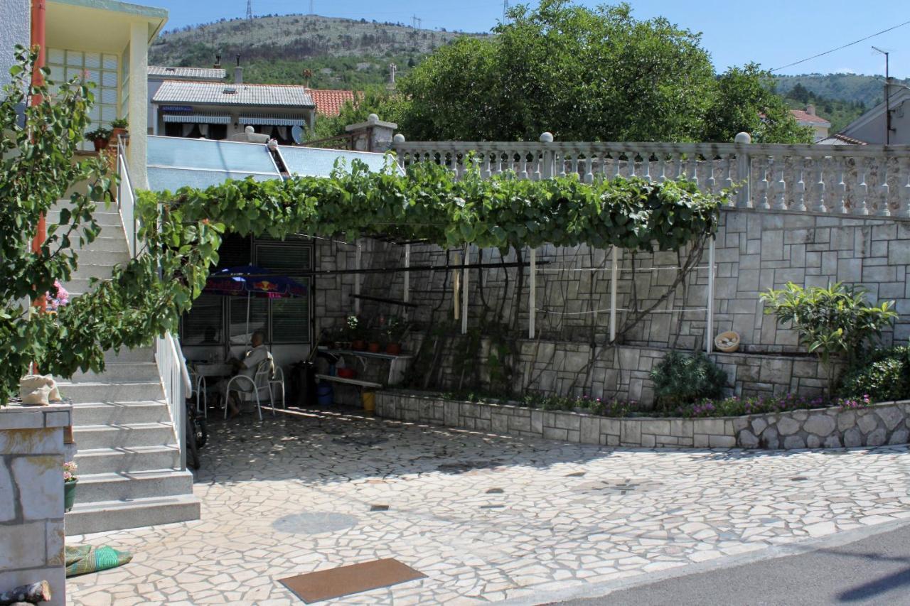 Apartments With A Parking Space Senj - 5572 Exterior foto