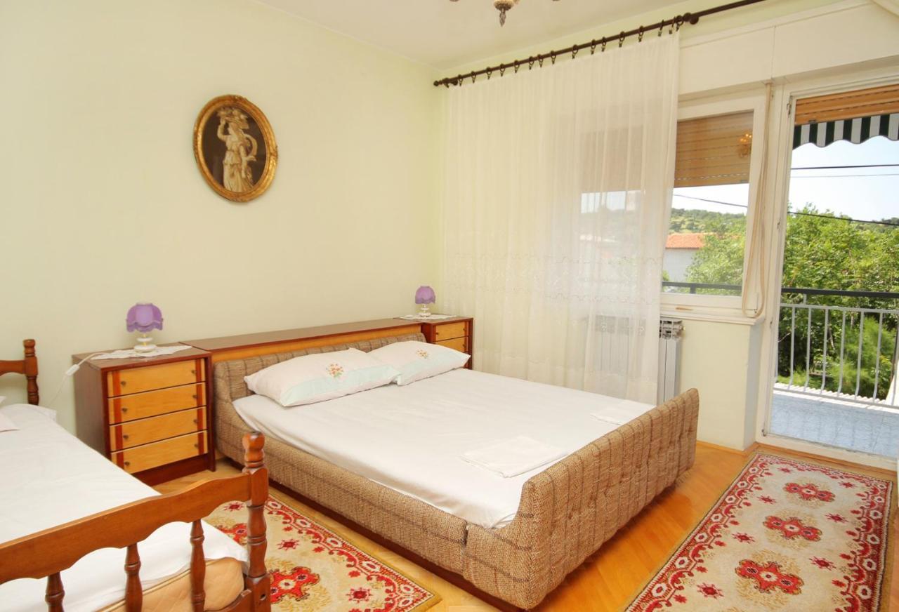 Apartments With A Parking Space Senj - 5572 Exterior foto